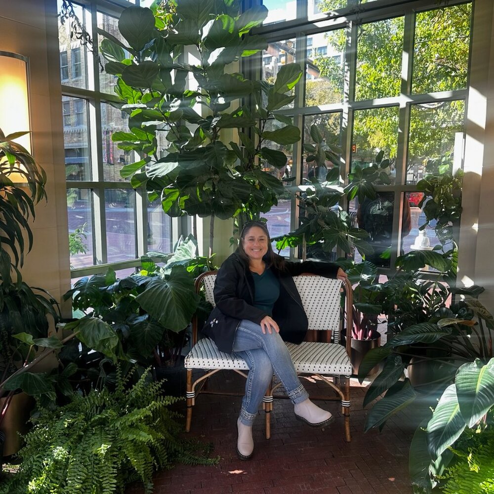 Meet your Posher, Laureen